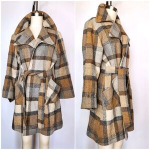 70s Plaid Coat jacket with Pointed Collar and Pockets - Blanket Coat Belted XS S